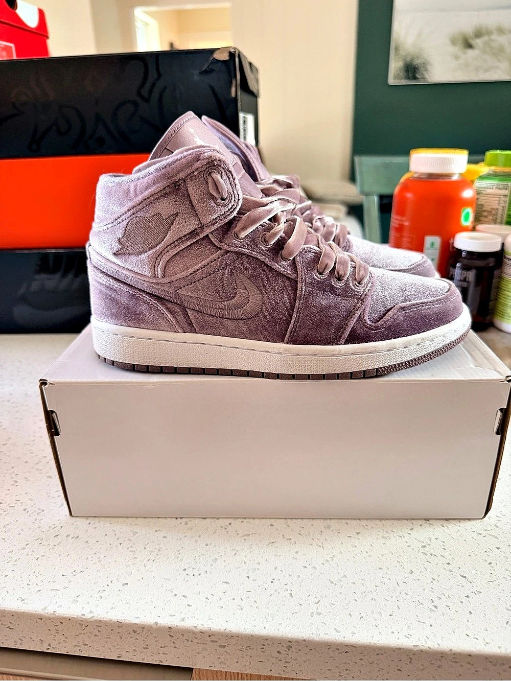 Nike Air Jordan 1 Mid High-Top Sneakers in Pink & White US 7.5